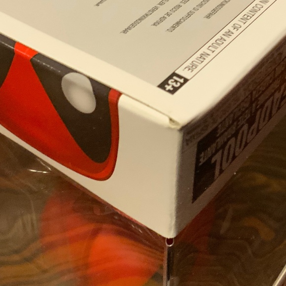 Funko POP! Deadpool #400 With candy canes - Picture 6 of 9